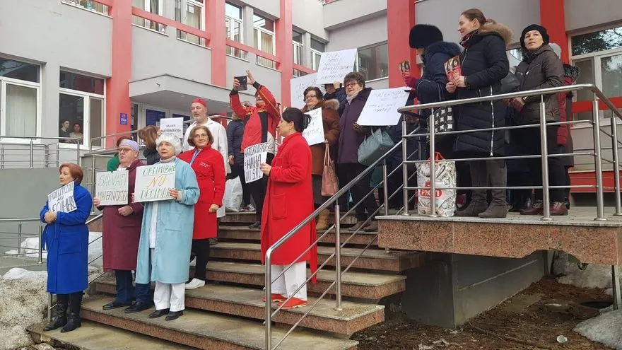 Protest la Maternitatea Bacău. Se propune o reoroganizare drastică