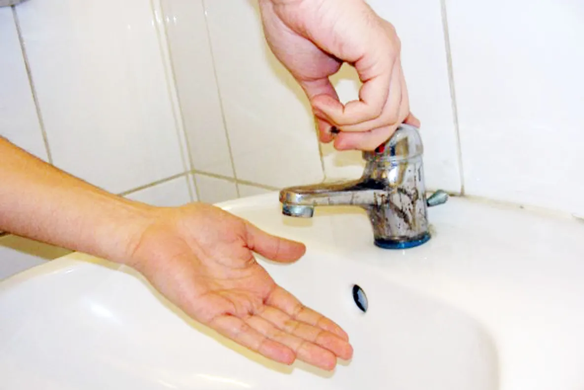Un control ISCIR lasă Bacăul fără apă caldă pe perioadă nedeterminată, în plin val de caniculă