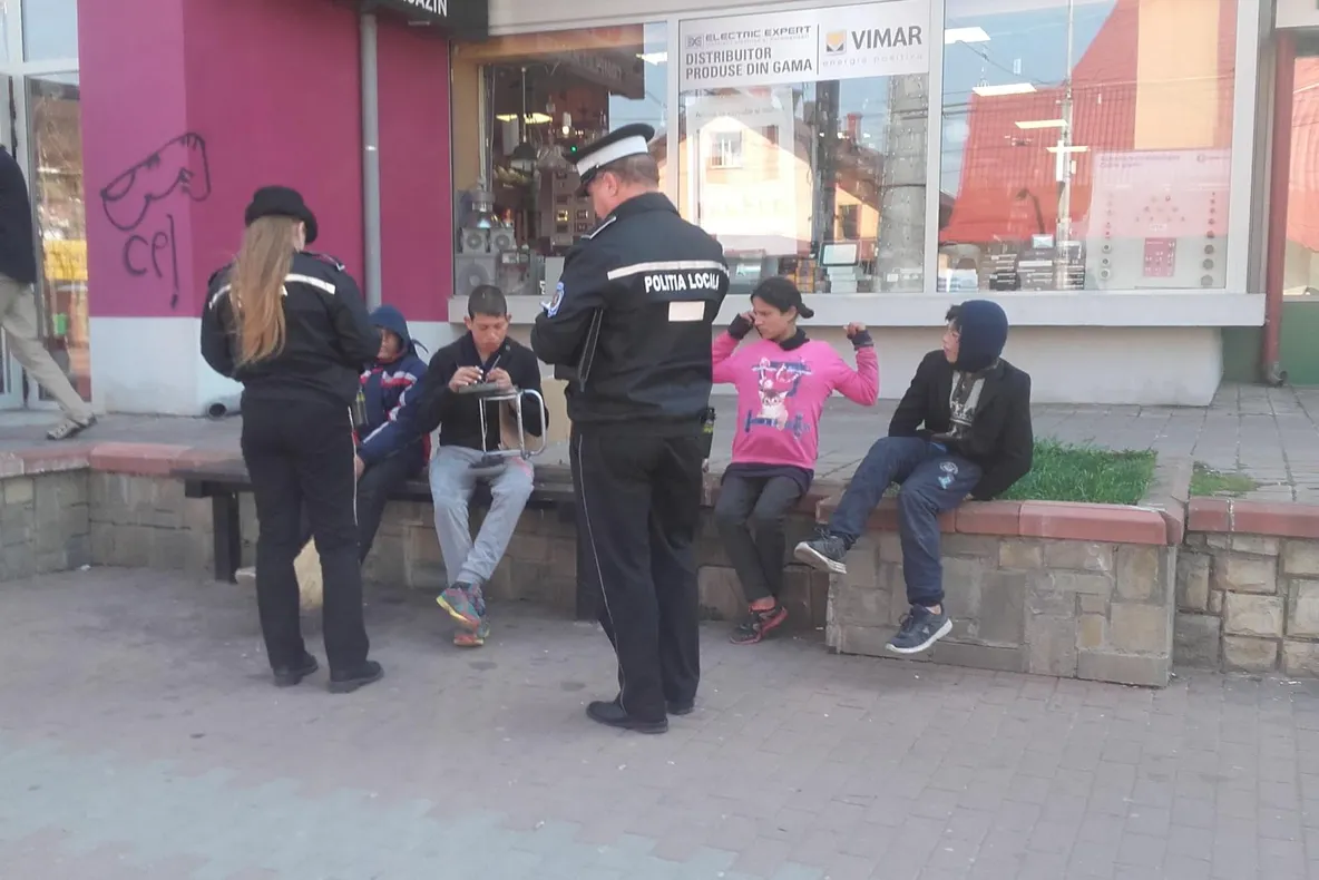 Polițiștii locali, cu ochii pe găștile de cartier