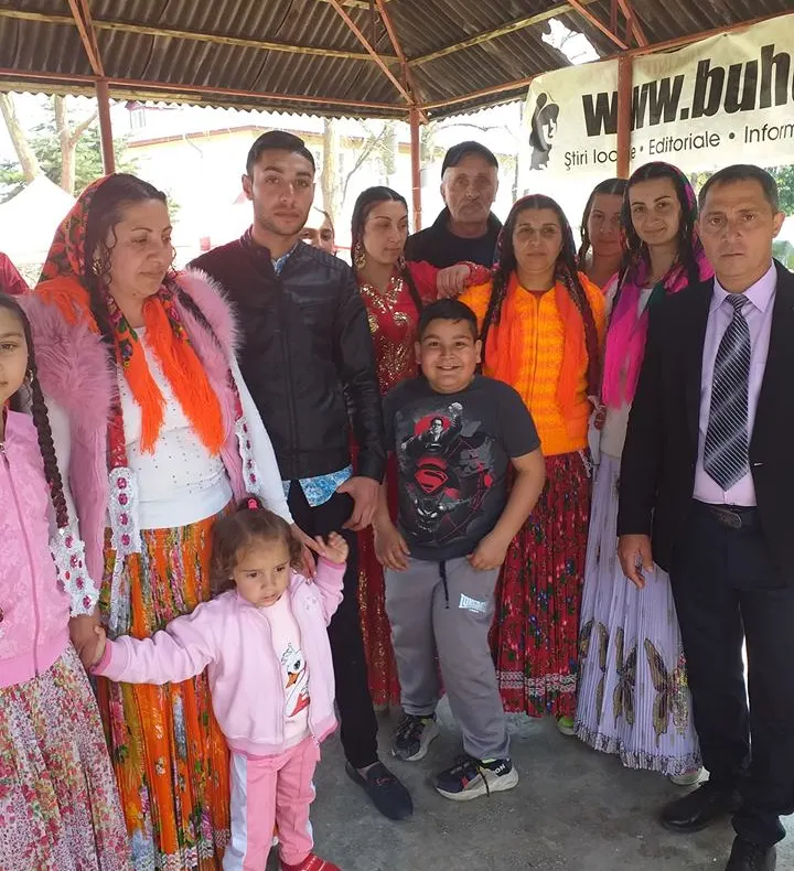 VIDEO:Paranghelie mișto în centrul orașului. Te trais but, romani!