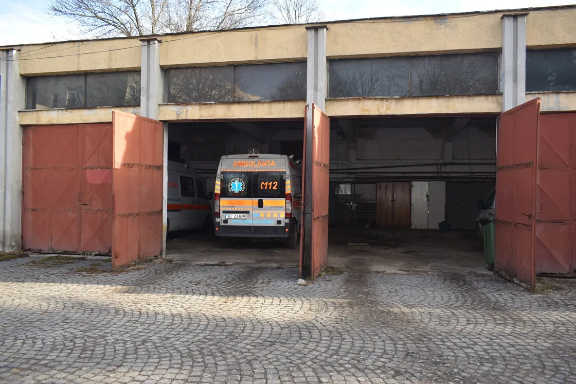 Bani pentru Ambulanță! Sediul substației de la Onești va fi, în sfârșit, reabilitat