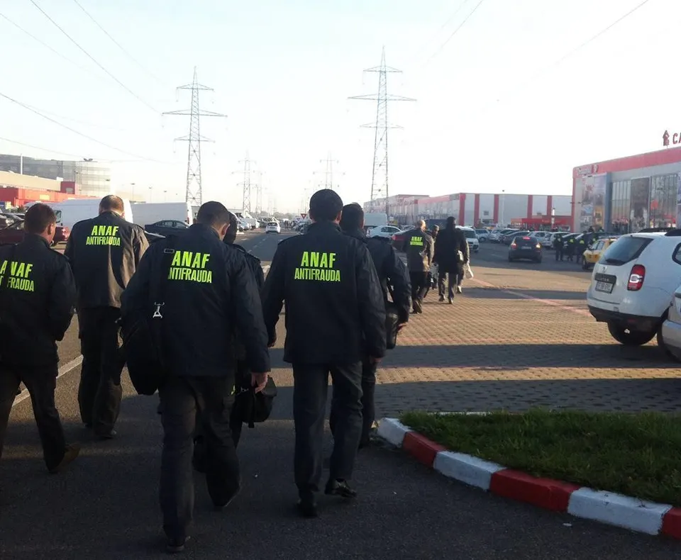 Peste o jumătate de tonă de legume și fructe confiscată în Bacău. Amenzile au depășit 100.000 lei