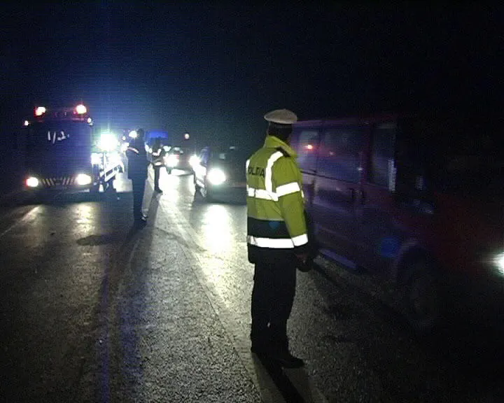 Bebeluș de patru luni, mort într-un accident rutier. Tatăl său era băut și s-a răsturnat cu mașina pe care o conducea