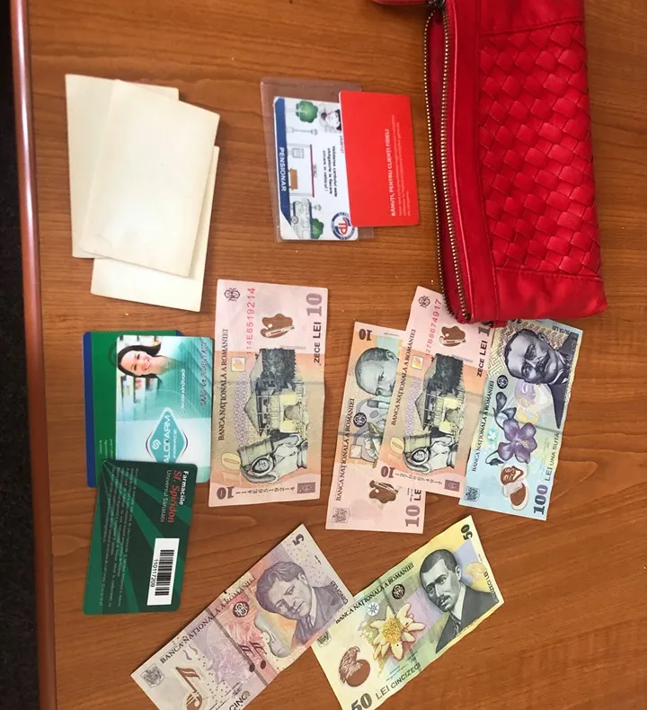 Curat ghinion! Hoață de buzunare, prinsă după ce a “operat” chiar sub privirile polițiștilor locali