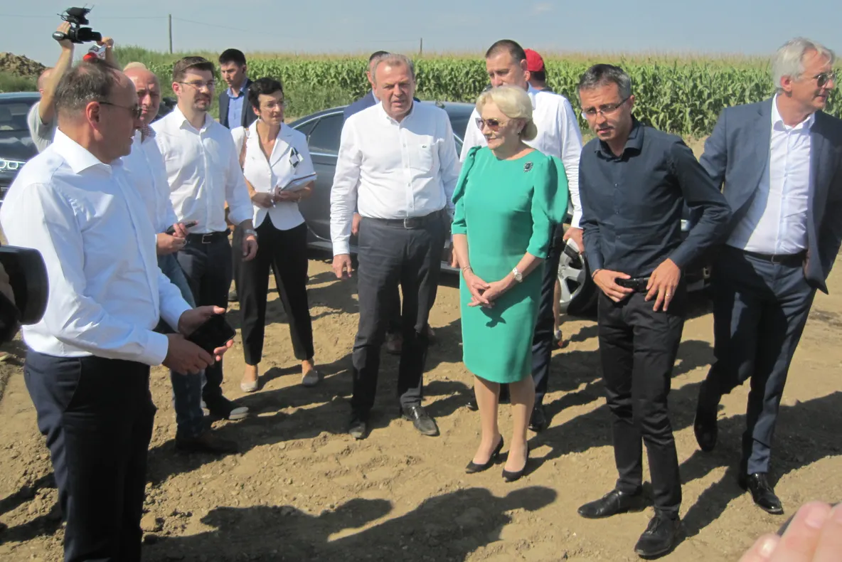 Viorica Dăncilă vine sâmbătă în județul Bacău. Dacă va respecta programul stabilit, Dăncilă va merge pe bicicletă pe Centura Bacăului