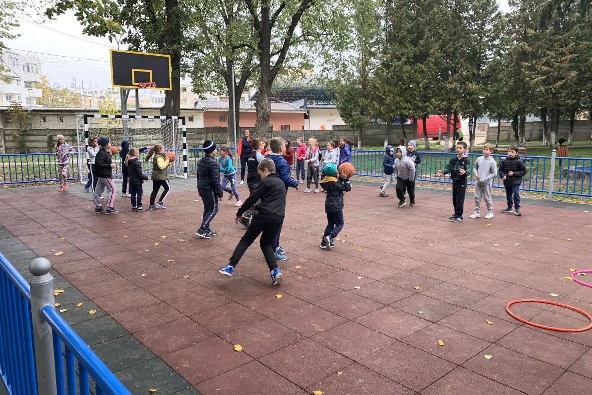 FOTO – VIDEO: Ce a făcut primarul din Buhuși cu banii care trebuiau să se ducă pe paranghelia de zilele orașului