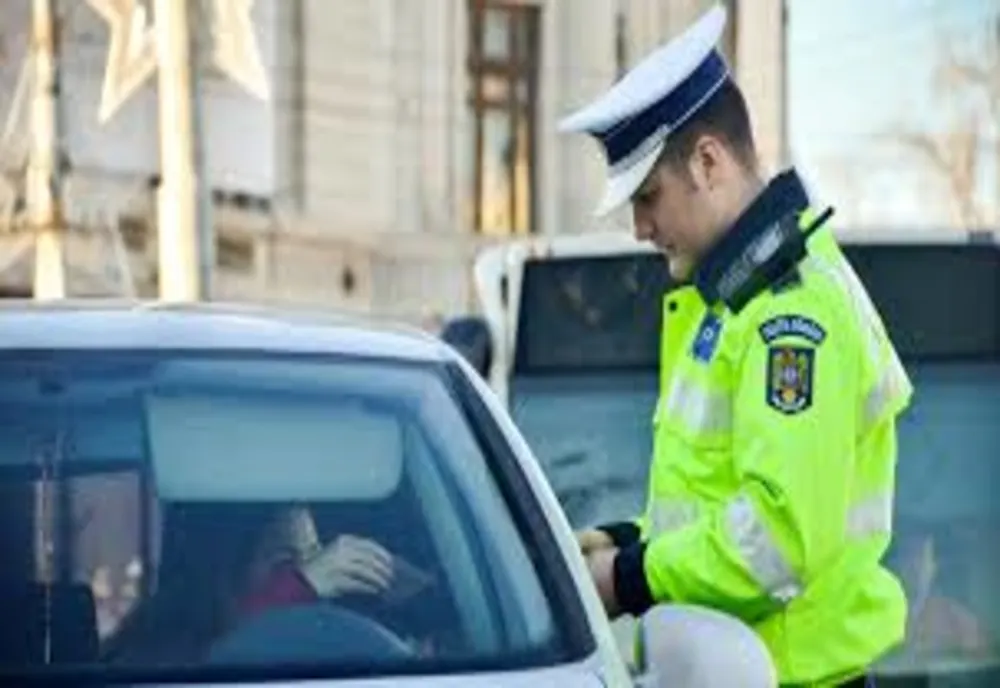 Cinci persoane din Bacău, amendate pentru că nu au respectat autoizolarea