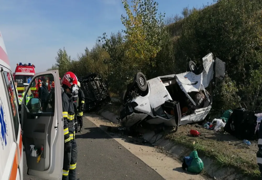 Șoferul microbuzului care s-a răsturnat pe A1 era din Neamț! Victimele, din mai multe județe ale Moldovei