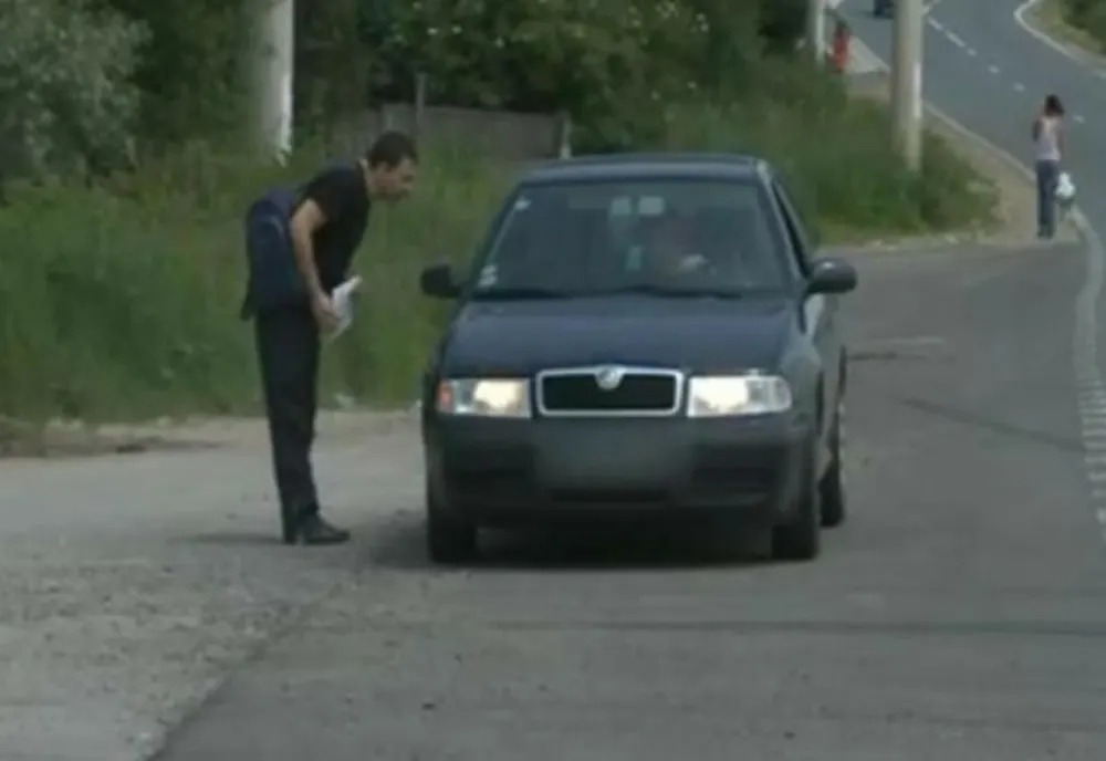Sancționat contravențional pentru transport ilegal de persoane