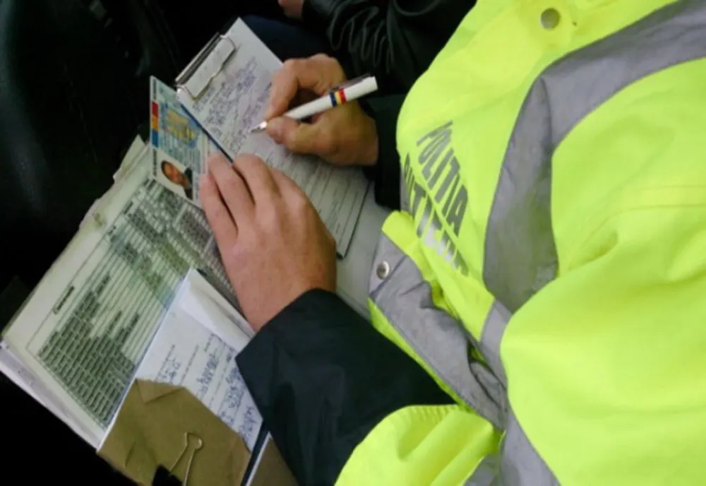 La volanul unui autoturism fără a deţine permis de conducere