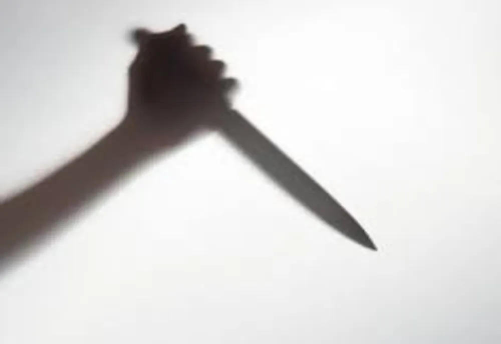 Doi elevi din Bacău şi-au dat întâlnire ca să se bată, iar unul a sfârşit înjunghiat  