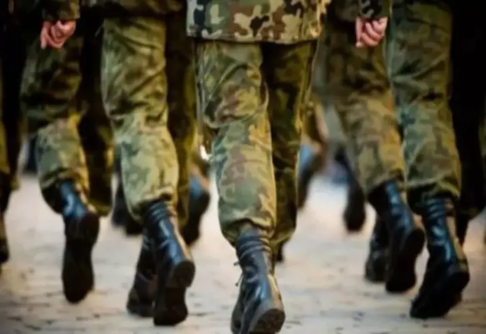 Angajează ARMATA! Se dă salariu de 6000 de lei: Ce condiții trebuie să îndeplinești