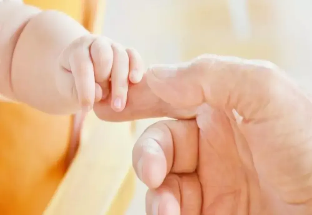 Bebeluș găsit mort cu urme de sânge la nas, anchetă uriașă