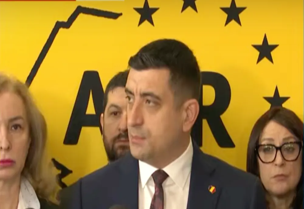 GEORGE SIMION: „JOS CENZURA: AU ÎNCEPUT SĂ ÎMI ȘTEARGĂ MATERIALE ȘI SĂ ȘTEARGĂ CONTURI. VICTORIA VA FI A NOASTRĂ!”