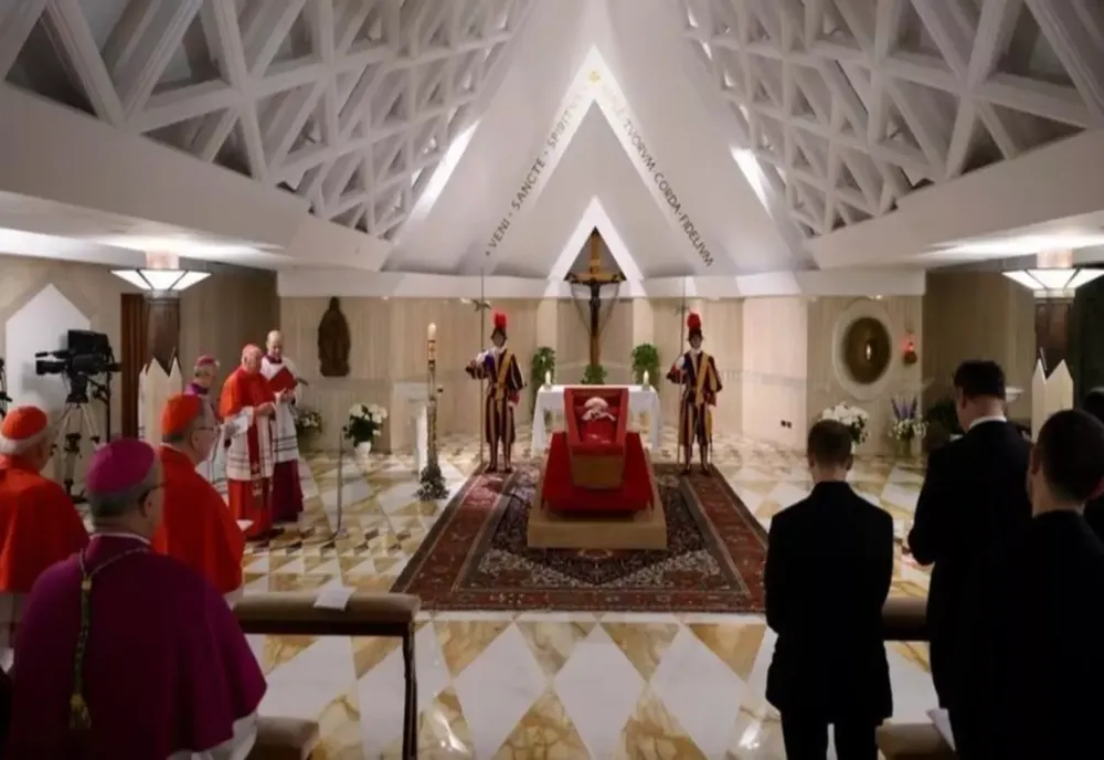 MORMÂNTUL PAPEI FRANCISC, DESCHIS PUBLICULUI LA BAZILICA SANTA MARIA MAGGIORE