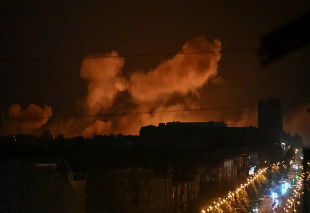 ATAC RUSESC ASUPRA INFRASTRUCTURII CIVILE DIN ZAPOROJIE. APROAPE 30 DE PERSOANE AU FOST RĂNITE