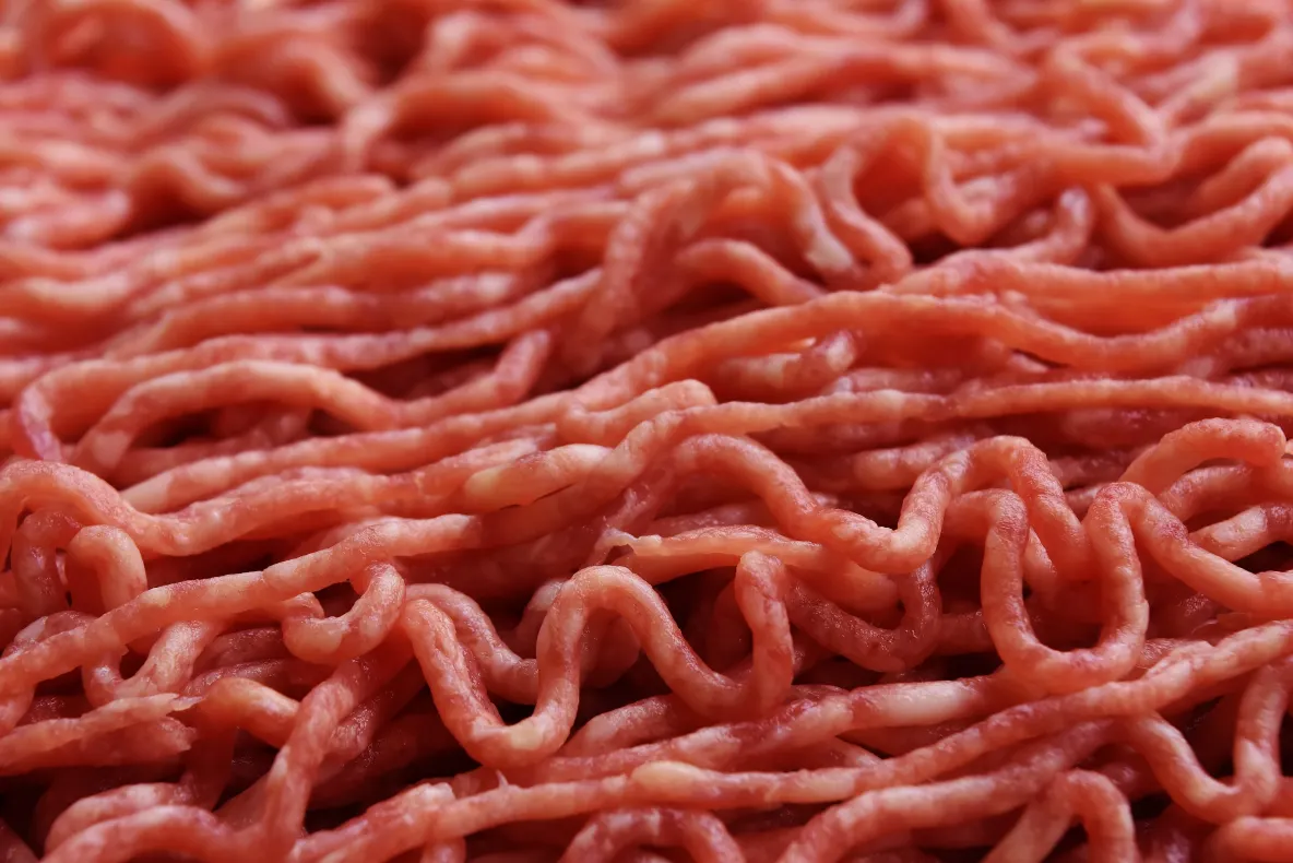 DSVSA Bacău a aplicat amenzi de 23.600 de lei și a confiscat carne în septembrie