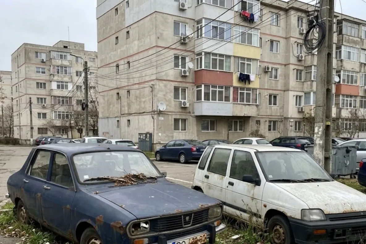 Poliția Locală Bacău a ridicat 220 de vehicule abandonate în nouă luni