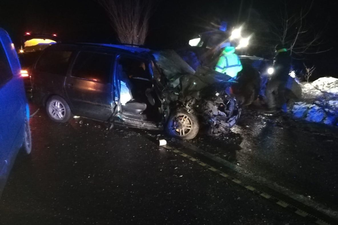 Două persoane au fost rănite într-un accident la Răcăciuni