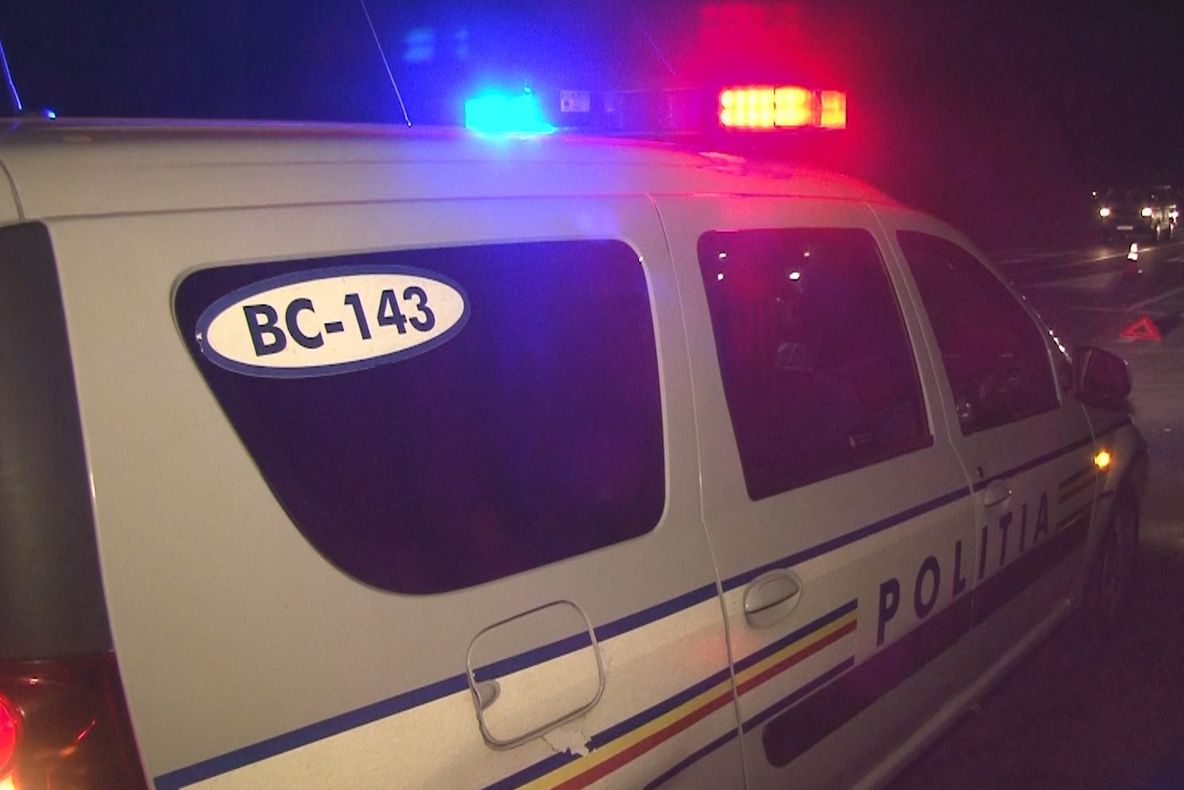 Tânăr reținut după ce a provocat un accident și a fugit