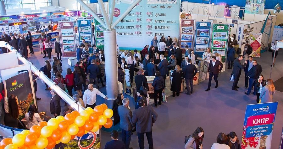 Bacăul participă la o expoziție de turism din Republica Moldova