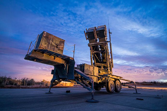 La AEROSTAR începe producția de piese pentru rachetele Patriot