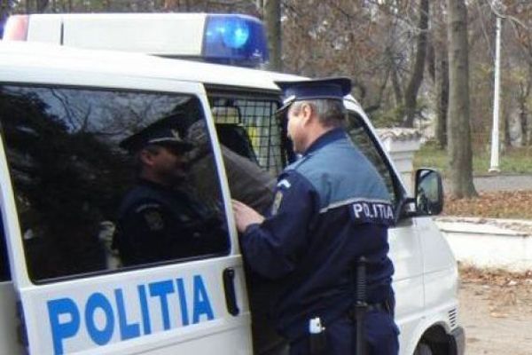 A rămas fără televizor după ce a fost atacat și bătut de hoți în propria casă