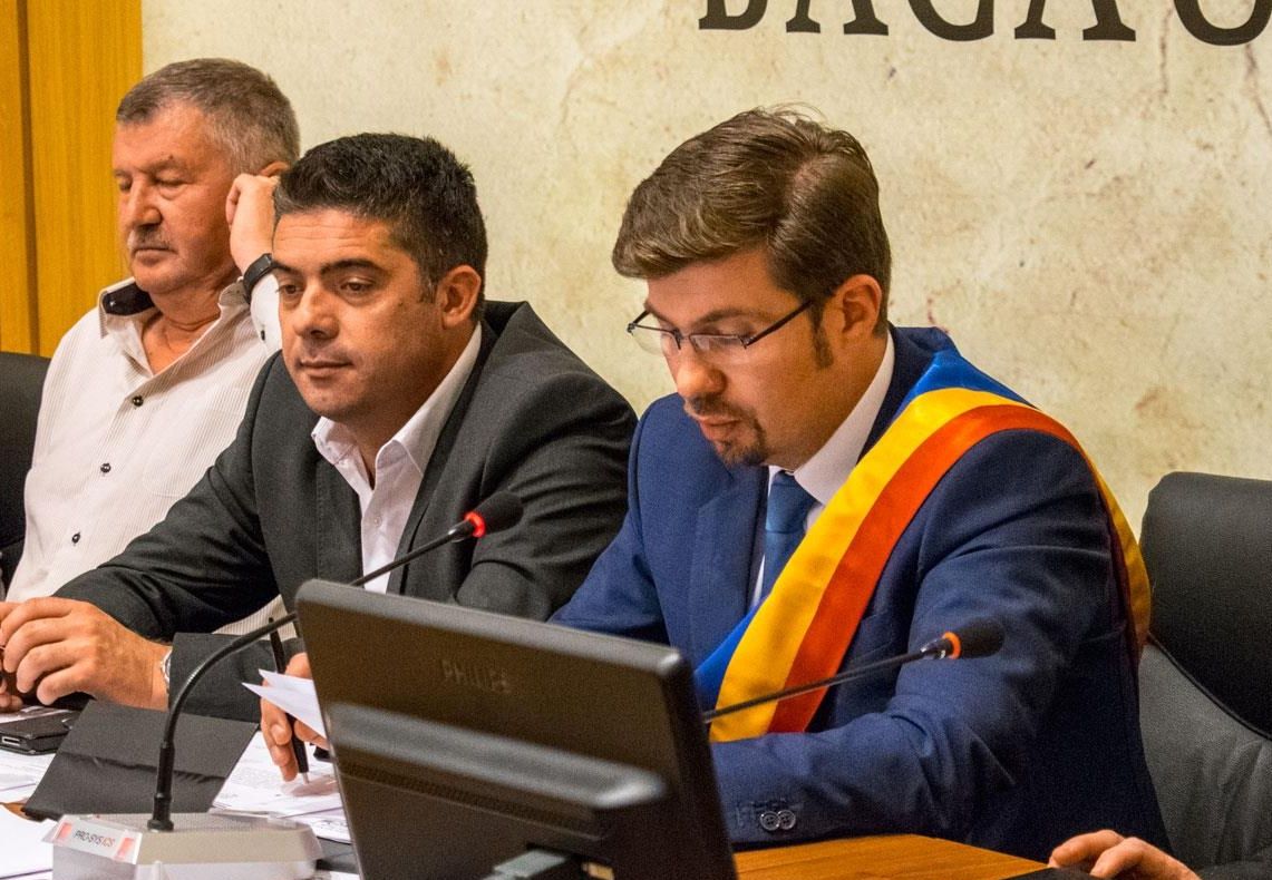 Necula i-a pus gând rău viceprimarului Ștefan. Vrea să îl demită pentru că prea se bagă în față