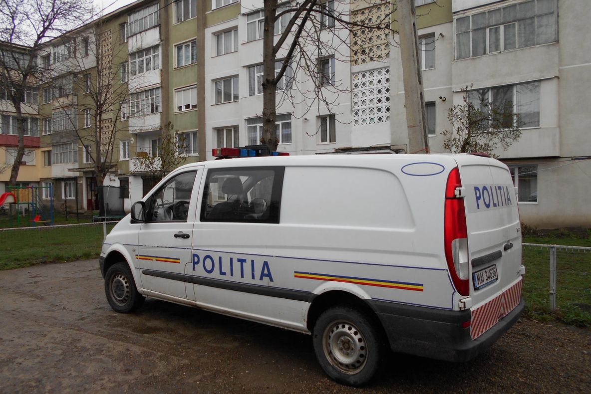 Măcelul din bucătărie- punct final: Bărbatul a înjunghiat-o pe asistenta de la Crucea Roșie, apoi s-a sinucis cu același cuțit