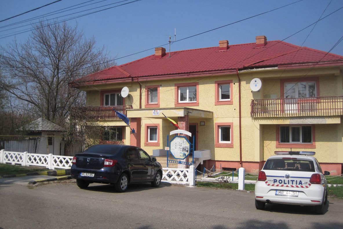 Și-a omorât nevasta cu vătraiul pentru că nu l-a așteptat cu mâncarea caldă. Apoi s-a culcat liniștit