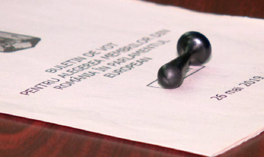 Ziua alegerilor europarlamentare și a referendumului pe justiție. Prezența la vot, anunțată de BEC în timp real