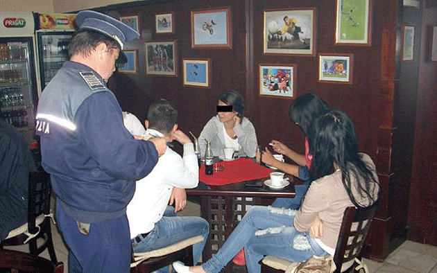 Polițiștii locali, cu ochii pe elevii care chiulesc de la ore