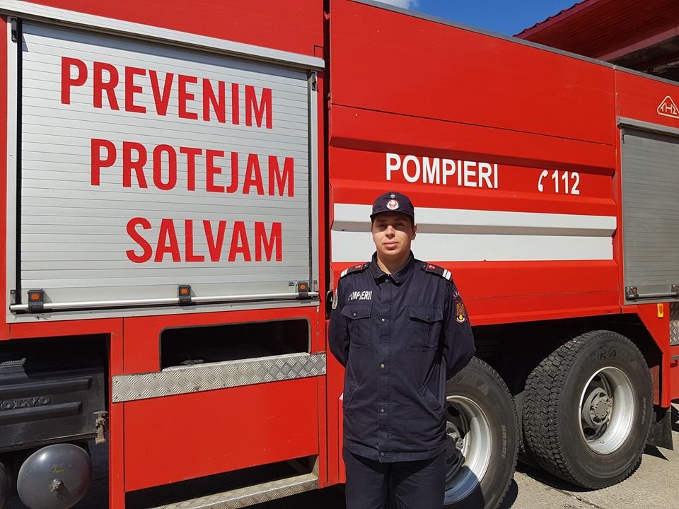 Pompierii salvează vieți tot timpul, indiferent că sunt sau nu în misiune