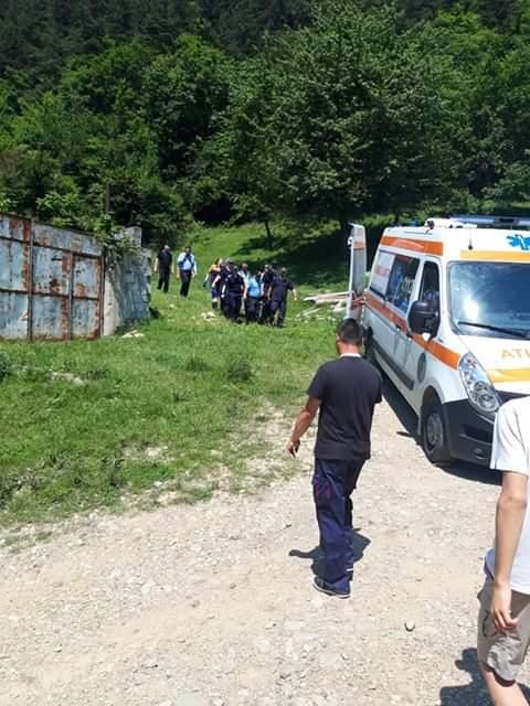 Un bătrân dat dispărut, găsit și salvat după două zile de căutări. Toată lumea era convinsă că fusese mâncat de urs