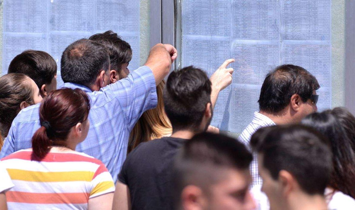 Peste 3500 de absolvenți de gimnaziu din Bacău sunt, de astăzi, liceeni. “Vrănceanu”, cele mai mari medii la admitere