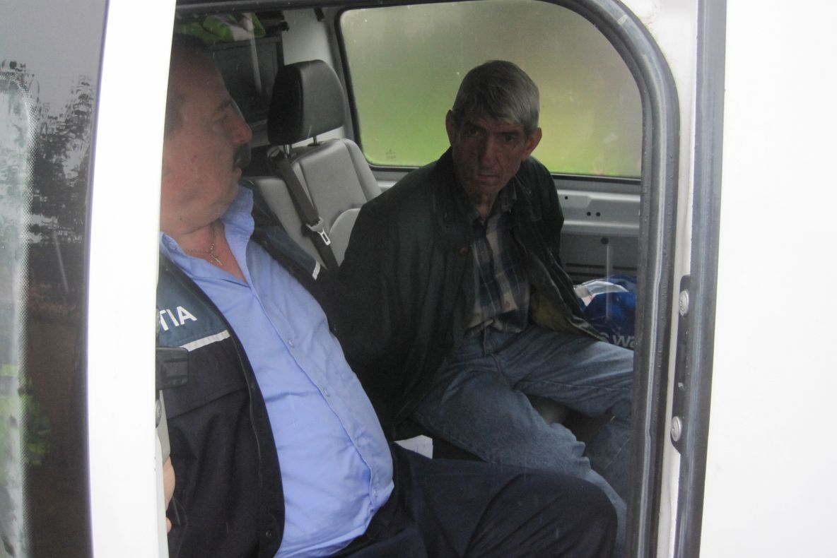 Criminalul din Săucești va fi transferat din arest la Psihiatrie. ”I-am băgat cuțitul în inimă, apoi i-am scos mațele”- s-a lăudat bărbatul după ce și-a ucis concubina