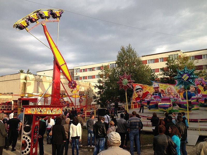 Primarul din Buhuși renunță la paranghelii. Banii pentru concertele de ziua orașului se duc în parcuri și locuri de joacă