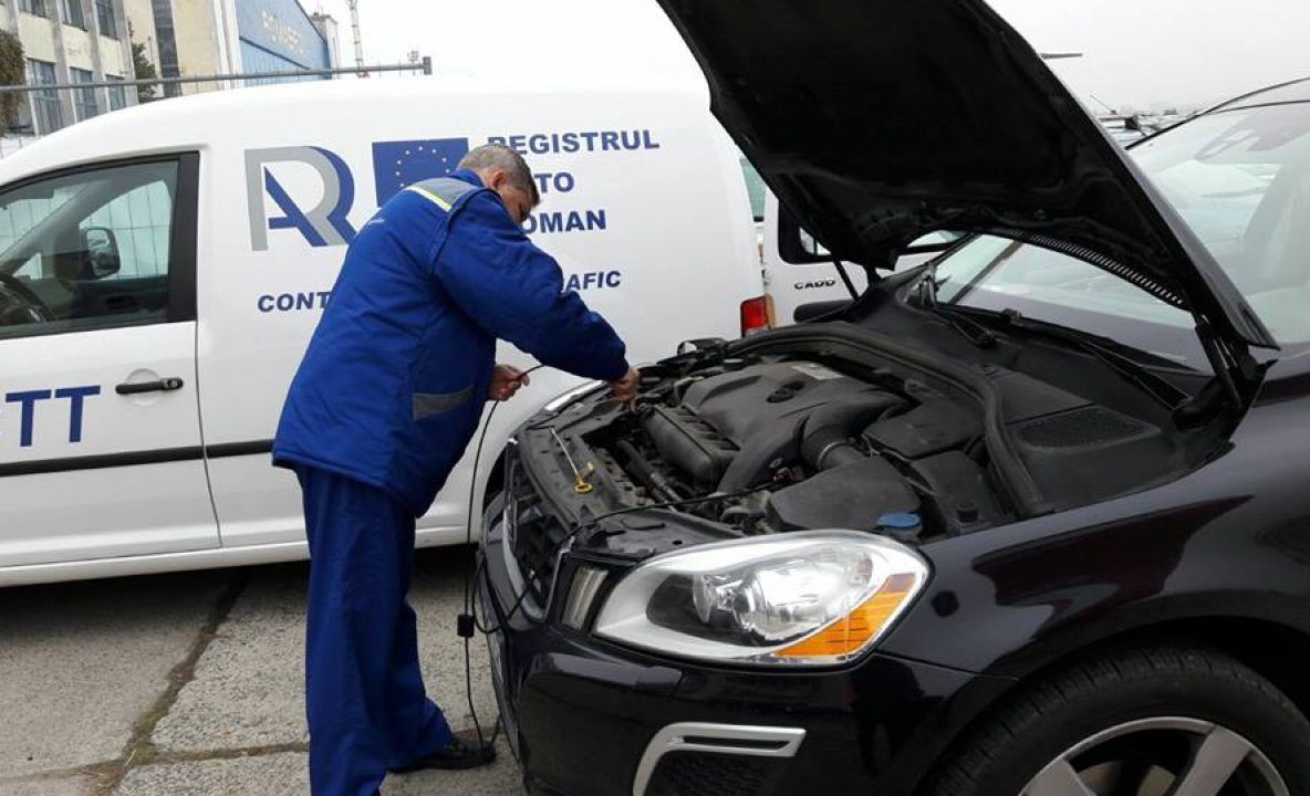 Bacău, cimitir de mașini! Prin județ circulă BOMBE PE ROȚI peste media națională