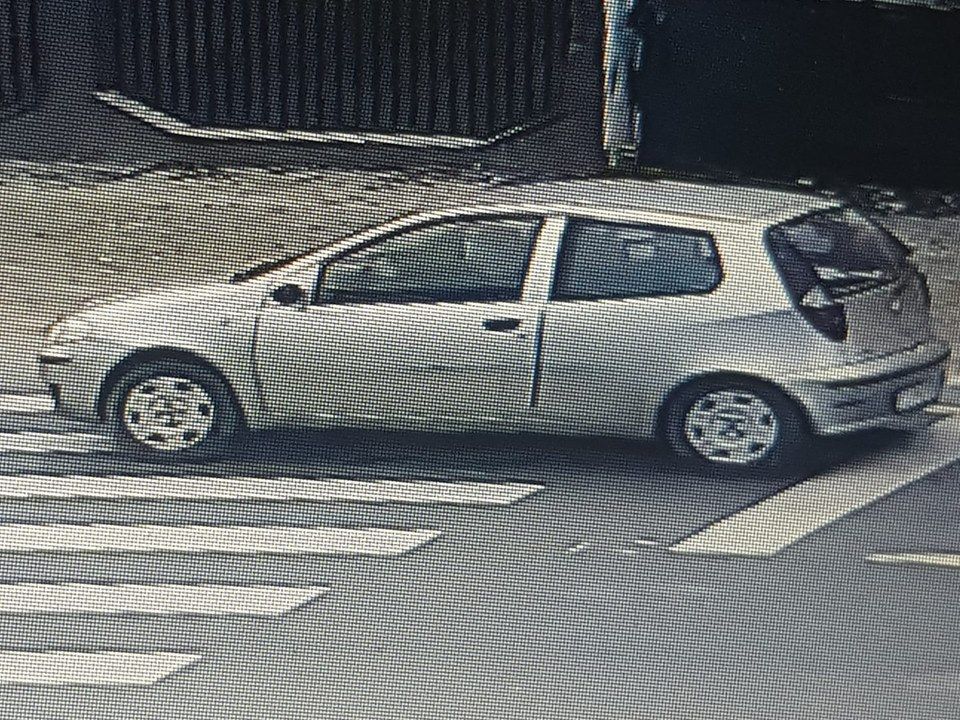 Șofer căutat după ce a dispărut cu actele și banii unui autostopist din Bacău. Poliția este pe urmele lui