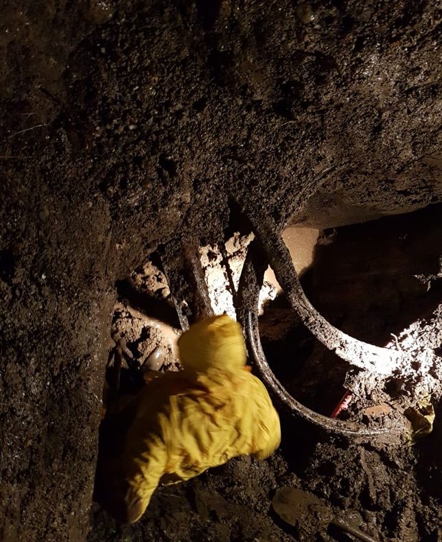 Două cartiere din Bacău, fără apă potabilă de două zile din cauza unei avarii