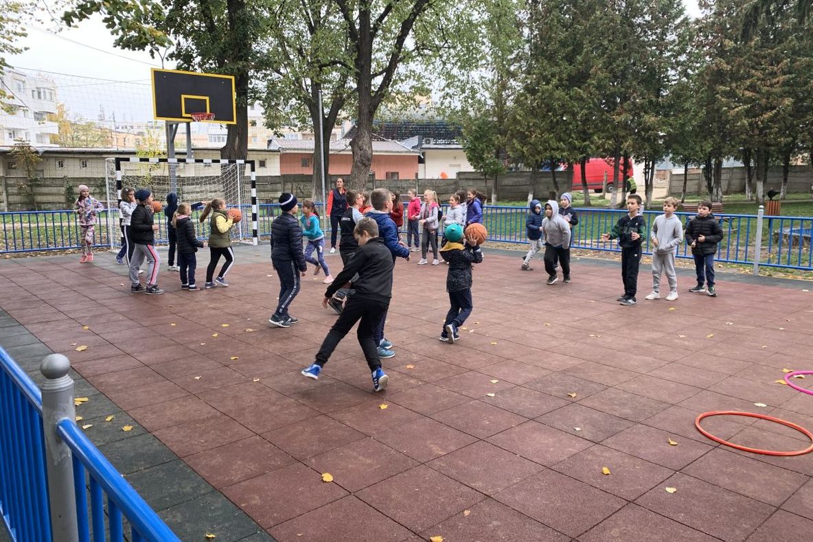 FOTO – VIDEO: Ce a făcut primarul din Buhuși cu banii care trebuiau să se ducă pe paranghelia de zilele orașului