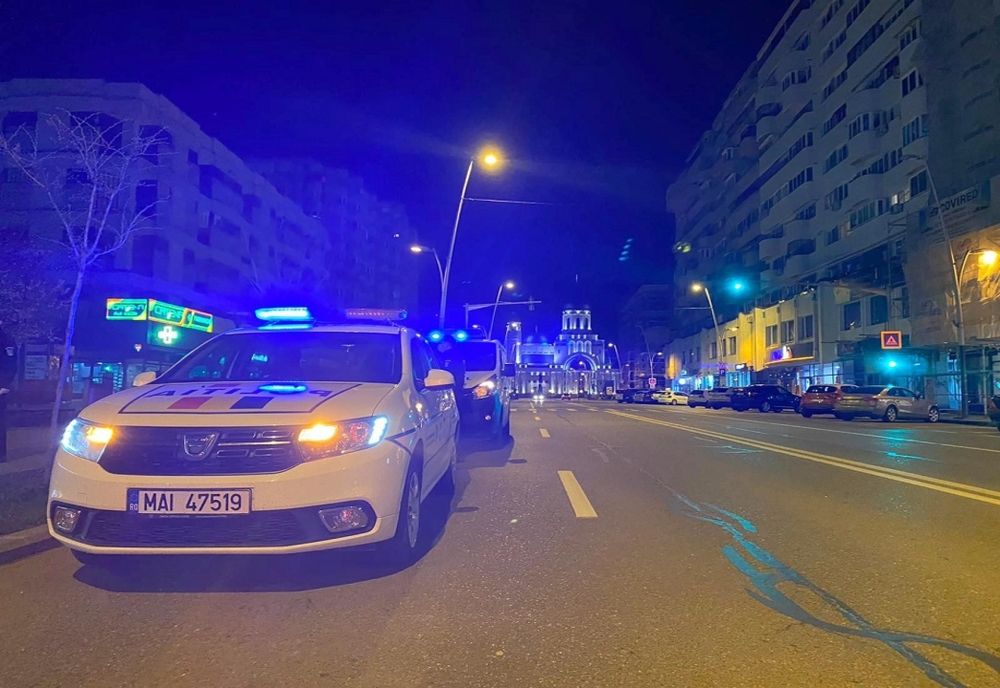 Politiștii și jandarmii băcăuani au ieșit pe străzile județului pentru a verifica respectarea măsurilor impuse prin Ordonanța Militară nr.2