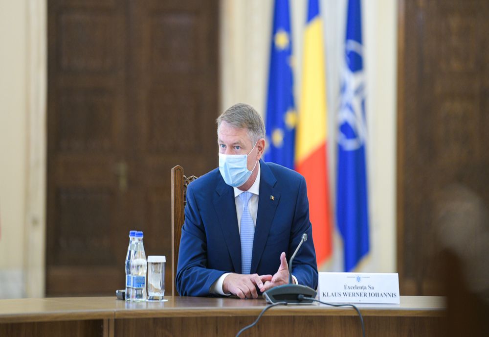 Klaus Iohannis, mesaj TRANȘANT: Virusul nu pleacă în concediu, există în comunitate! Mesajele Opoziției - menite să inducă nesiguranță