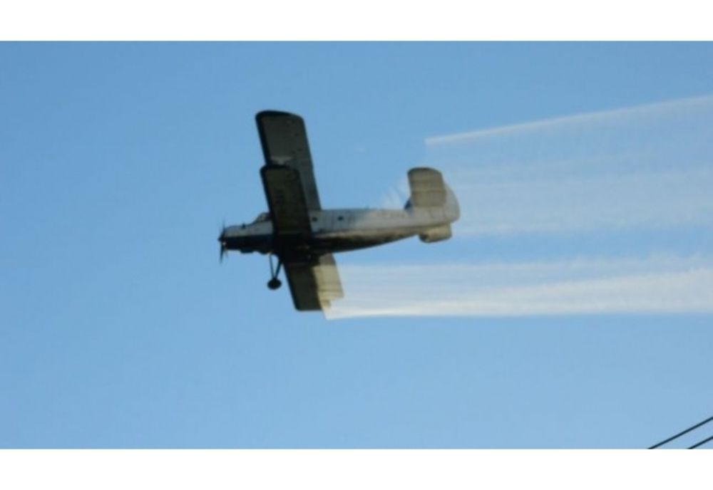 Dezinsecție aeriană în Bacău