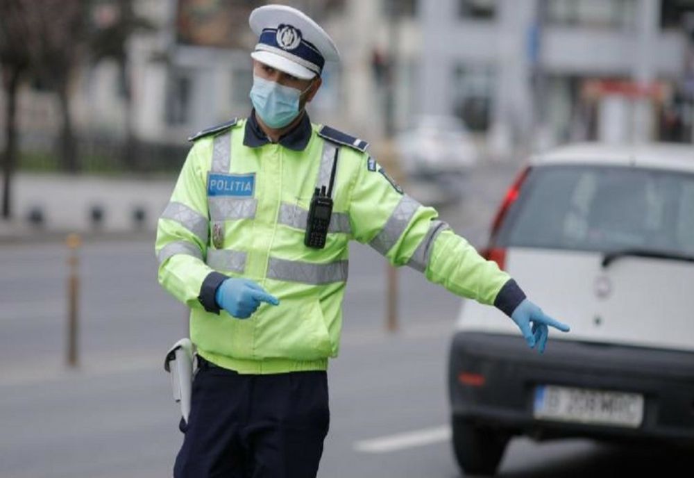 Tupeu maxim! Deși nu avea permis și băuse bine, s-a urcat la volanul unei mașini neînmatriculate