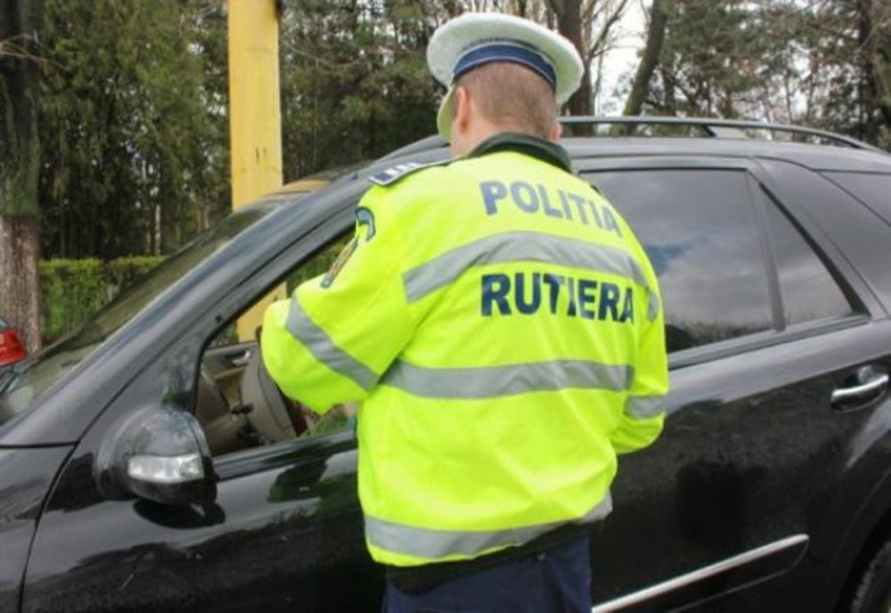 A încercat să-i păcălească pe poliţişti cu un permis de conducere pe numele altei persoane