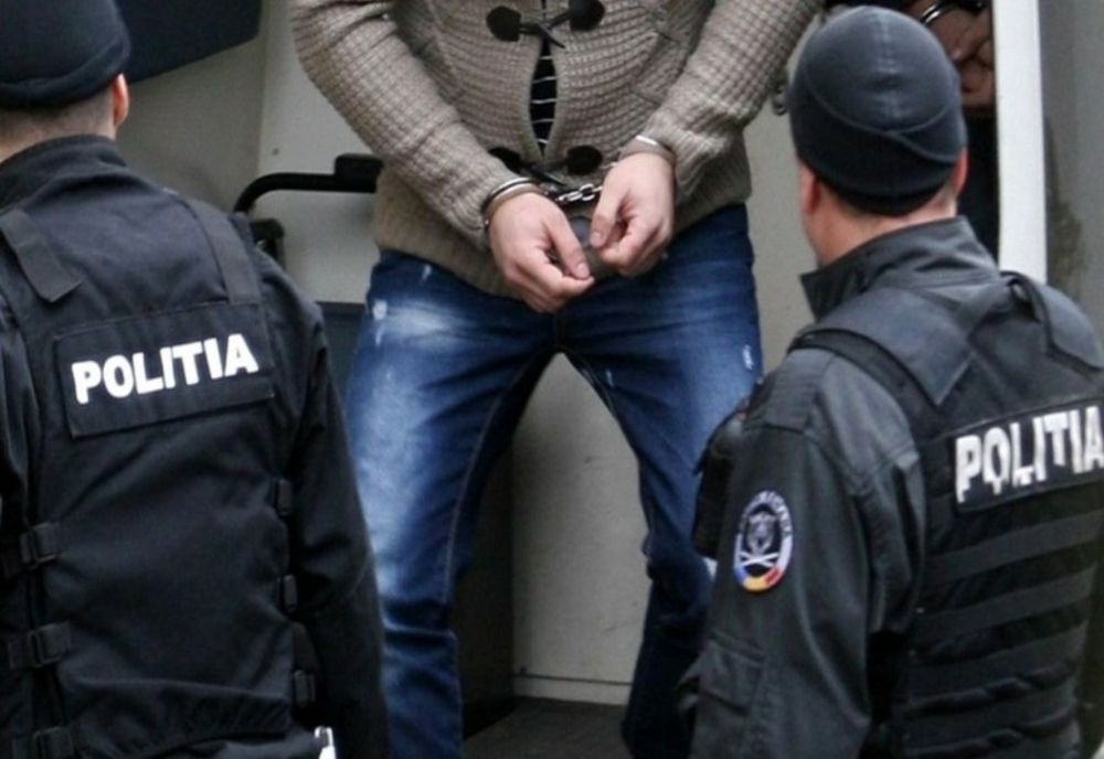 Nemțean urmărit internaţional, depistat de poliţiştii din Bacău