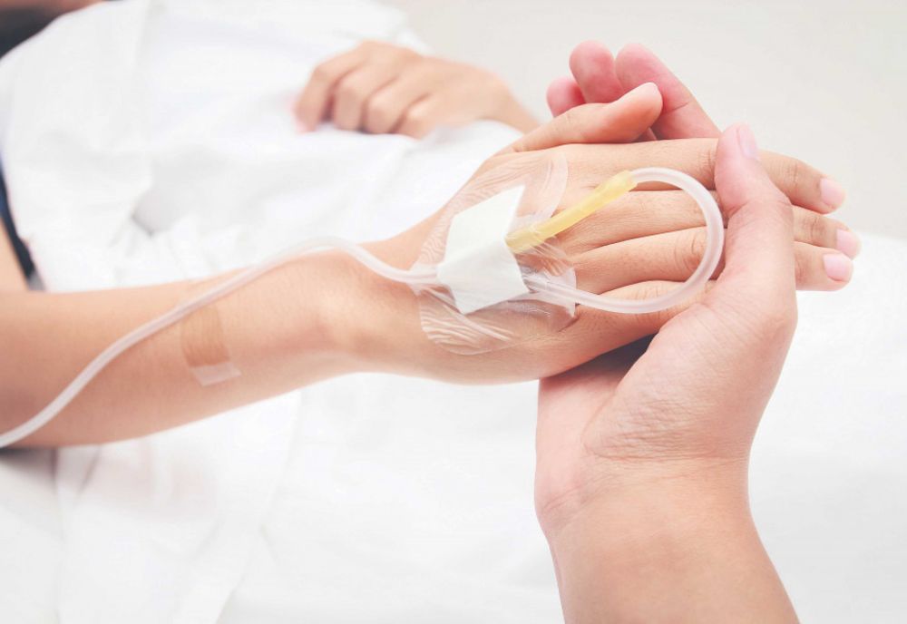 Afecțiuni GRAVE post-Covid! Oamenii ajung din nou la spital și DUPĂ ce scapă de boală