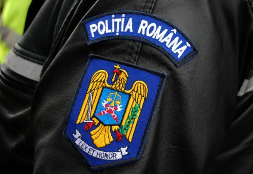 Polițiștii băcăuani alături de studenți