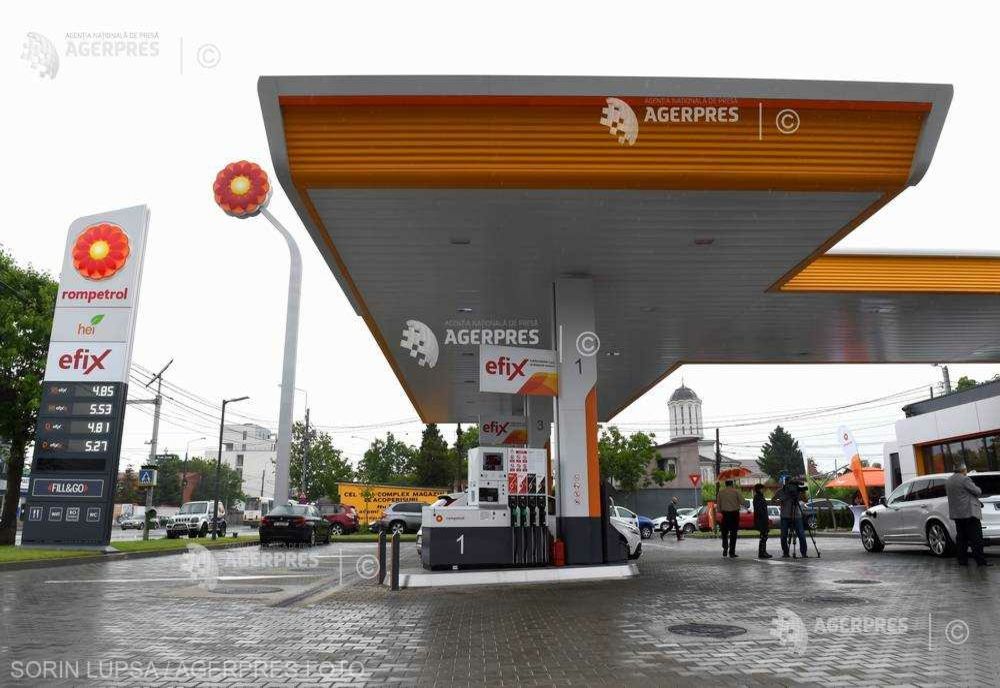 Rompetrol donează carburanţi şi pune la dispoziţia refugiaţilor spaţii de cazare în Moineşti şi Mediaş